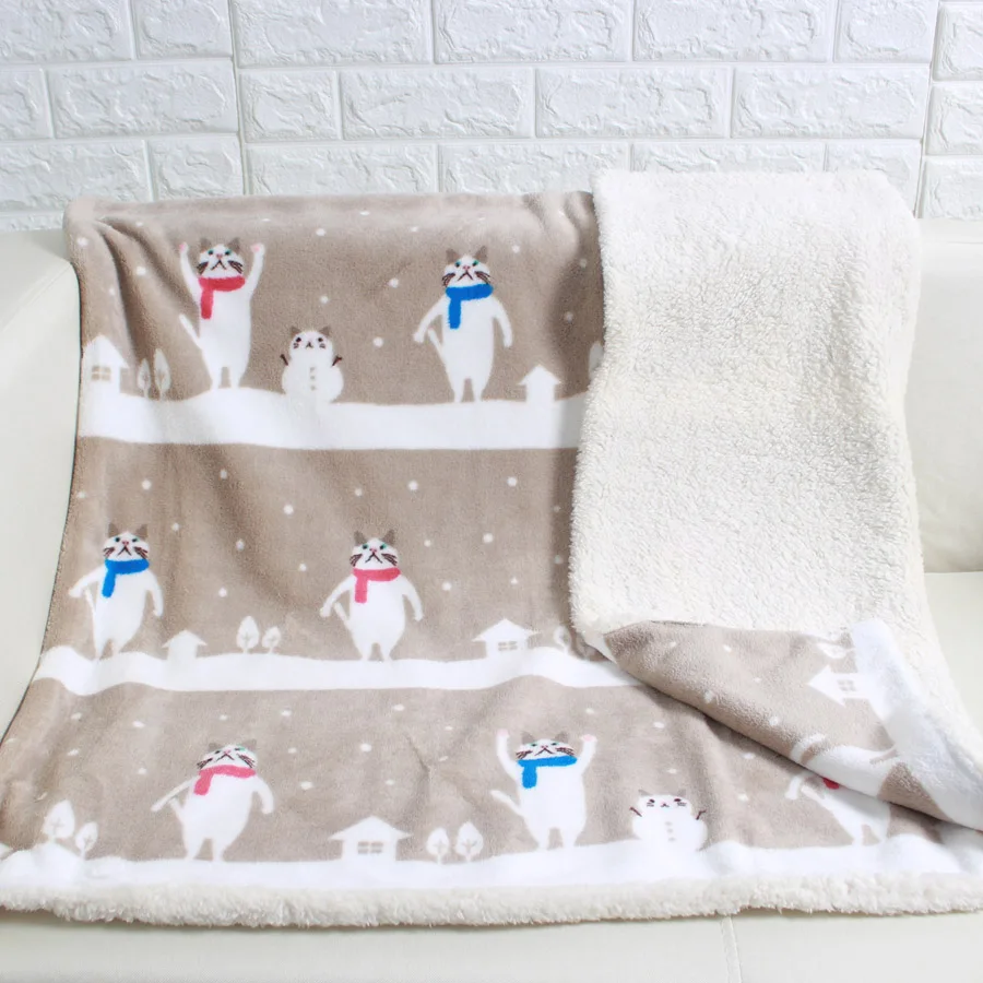 Двойное одеяло в японском стиле из ягненка зимнее виде снежной кошки котенка