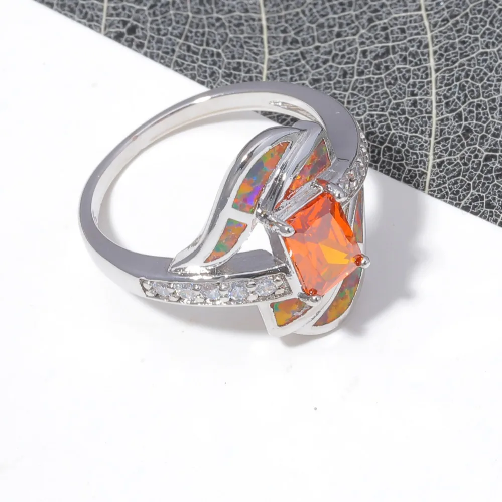 Кольцо на палец CiNily Orange Fire Opal с фианитами и кристаллами посеребренное покрытие