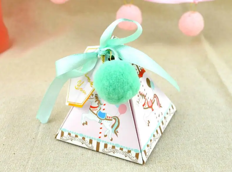 100 х Розовый/Синий Карусель треугольной пирамиды Baby Shower конфеты коробка из под конфеты День рождения украшения Детские подарок на крестины Коробки