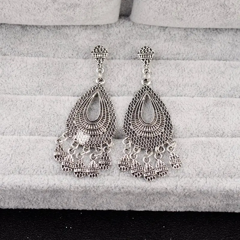 DOUVEI золотые индийские Jhumka Jhumki висячие серьги для женщин в стиле бохо винтажные