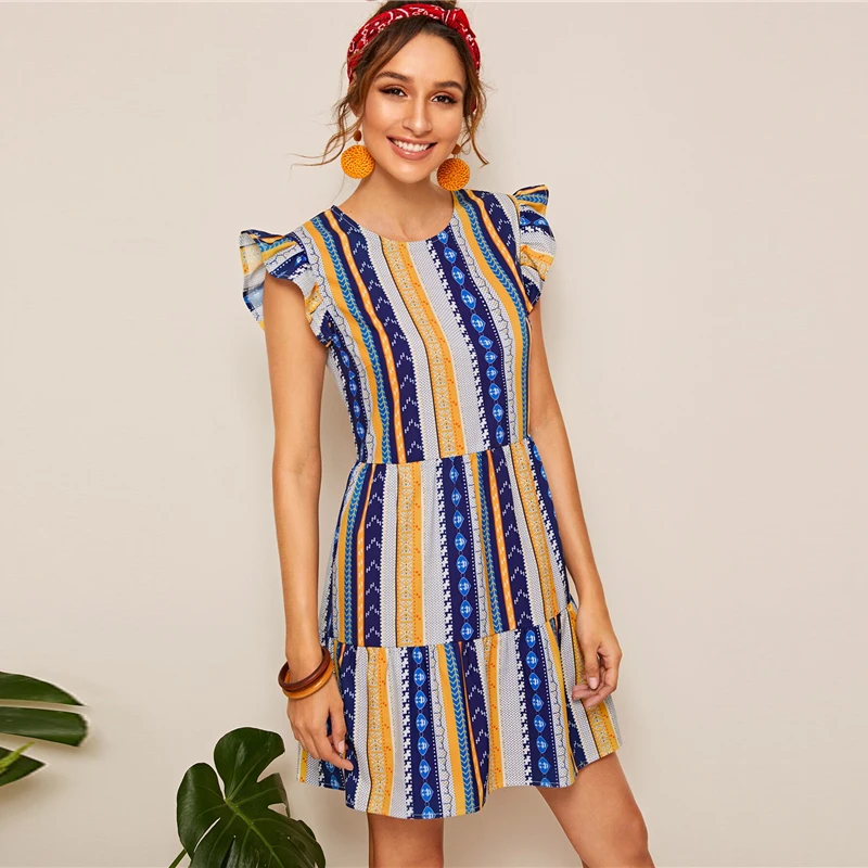 SHEIN, платье с ацтекским принтом и рюшами на пуговицах, платье в стиле бохо без рукавов, этническое платье трапециевидной формы,, женские летние платья с круглым вырезом