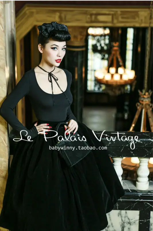 

Le Palais Vintage limited sexy low cut lace sleeve conjoined tight jumpsuit