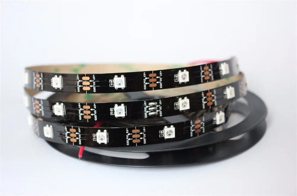 Водонепроницаемая светодиодная лента WS2812B 5 м со встроенной черной платой 150 с