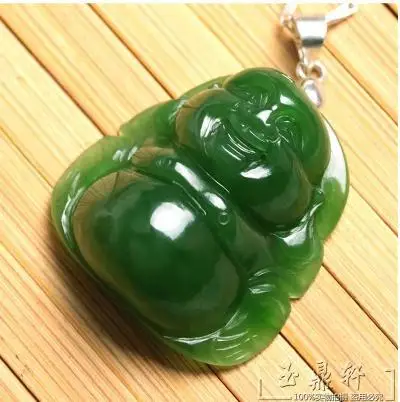 Нужны безупречные шпинат зеленый нефрит и подвеска Будда Maitreya публичный