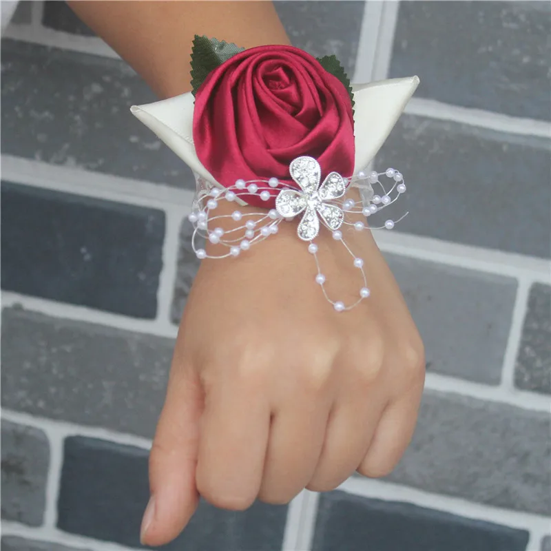 

Burgundy Satin Rose Flores Leaf Wedding Wrist Flowers Bridesmaid de Marriage Pearls Crystal Corsages Wrist Flowers SW0677Y