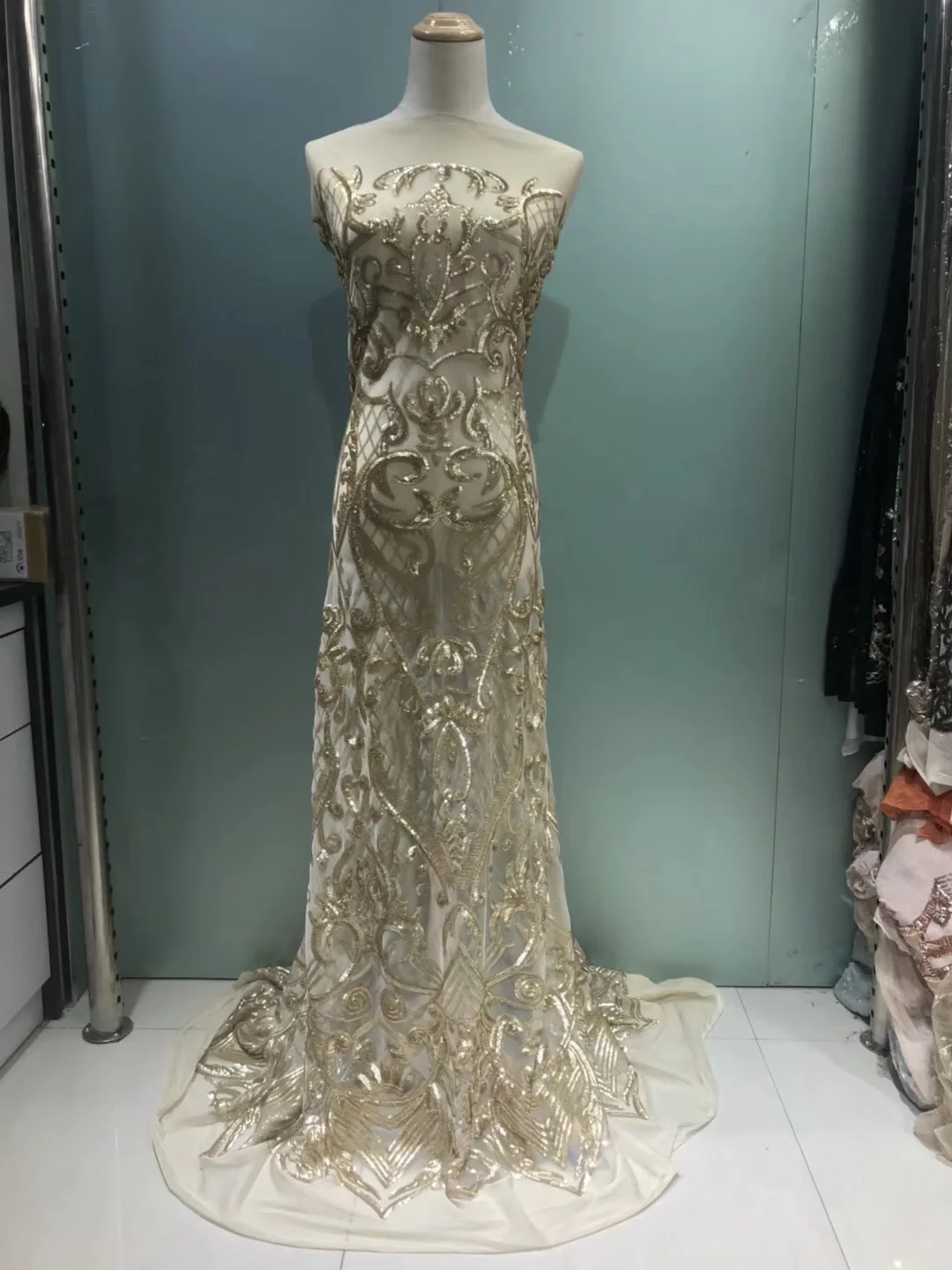 

Shinning African Sequin Lace Fabric 5Yards Latest Nigerian Sequence Tulle French Mesh Net Lace Fabric For Bridal JL055