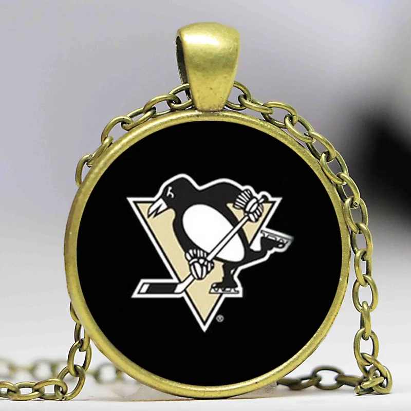 Free Shipping Penguins pendant necklace with antique silver chain hockey jewelry | Украшения и аксессуары