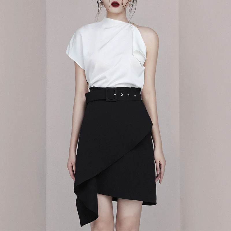 Женское асимметричное платье Max Spri белое мини-платье с асимметричным плечом и