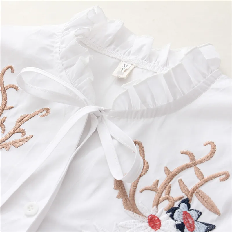 Женская блузка с цветочной вышивкой белая осенняя длинным рукавом | одежда