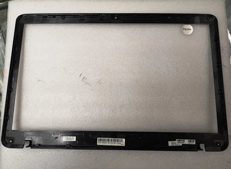 

NEW LCD DISPLAY BEZEL FOR TOSHIBASATELLITE L775D L775 H000030570 13N0-Y3A0401