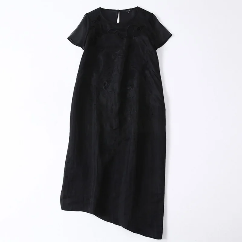 Платье женское шелковое средней длины с круглым вырезом и коротким рукавом 2