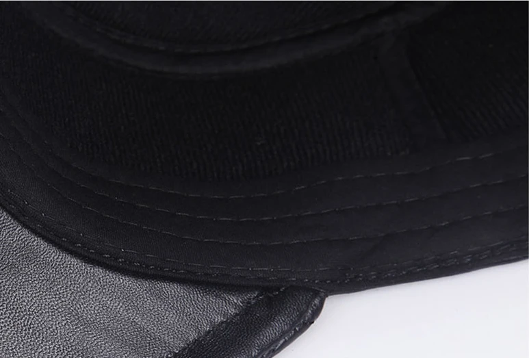 Шапка RY129 мужская с ромбами натуральная кожа плоская регулируемая уличная