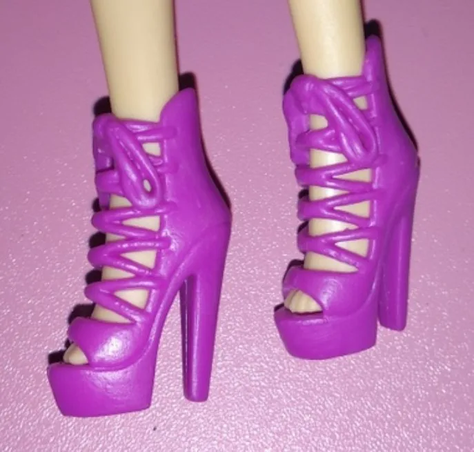 Новые стили кукла игрушка Обувь Аксессуары для куклы BB BBIA87 - Цвет: a pair of shoes
