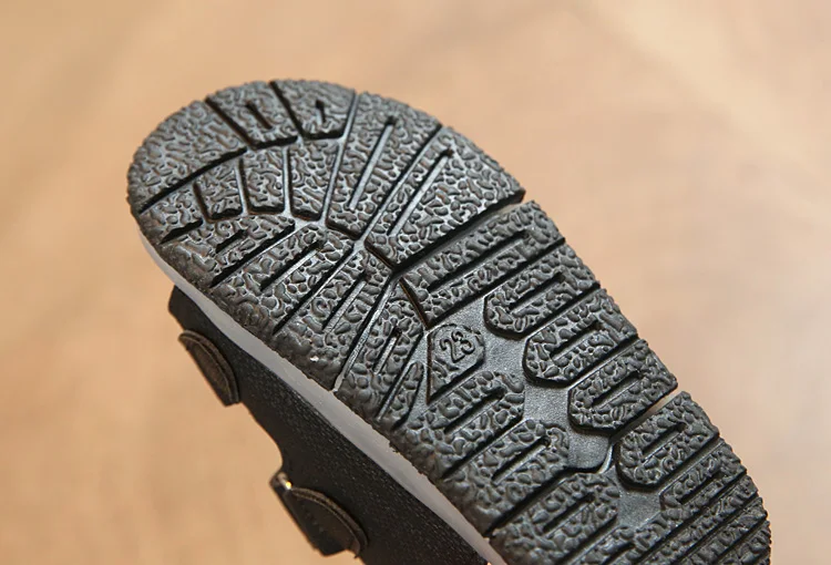 Новая светильник детские сандалии мальчики девочки модные легкие светящаяся