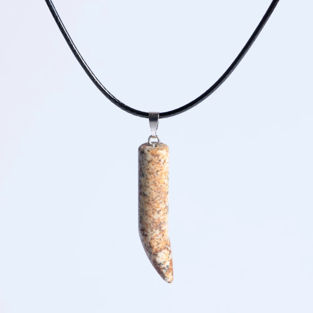 Новые поступления Натуральный камень Талисманы с Черный кожаный Полумесяца