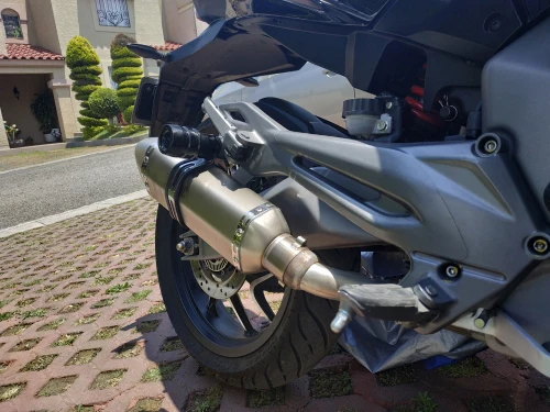 36-51 мм Универсальный мотоцикл Akrapovic выхлопная Модифицированная глушитель труба для Honda CBR 600 F2 F3 F4 F4i CBR900RR C700 S/X CB919