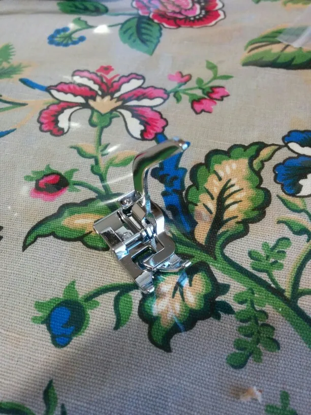 Бытовая многофункциональная швейная машина для вязания имитации синхронизации