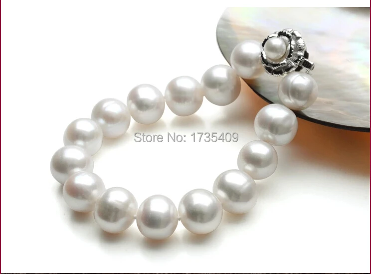 

Natural Freshwater pearl bracelet 11mm Round White colour Beads