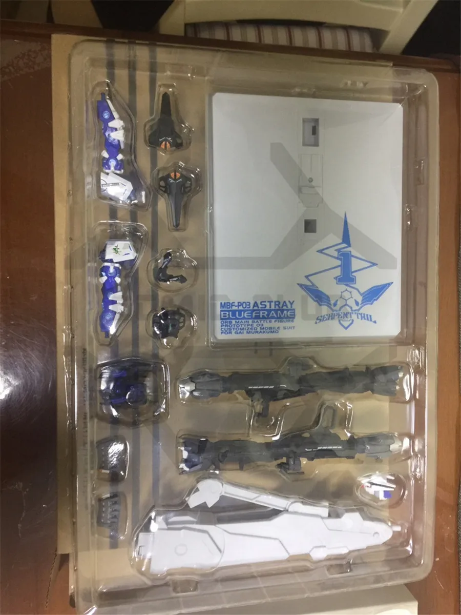 Комиксов клуб MC Metalgear медведи модели металлическая конструкция MB Gundam Astray синий рамки содержит оружие блока фигурки