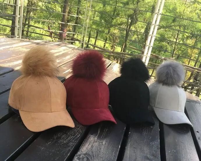 Invierno Pompón Rosa Suede Mujeres Gorra De becisbol de la Calle otomino Gorro Negro De Moda Elegante Mujer Sombrero De Hip Ho