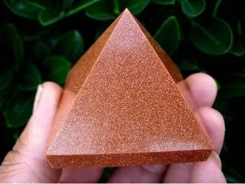 

150g Pretty Aventurine quartz crystal Pyramid healing