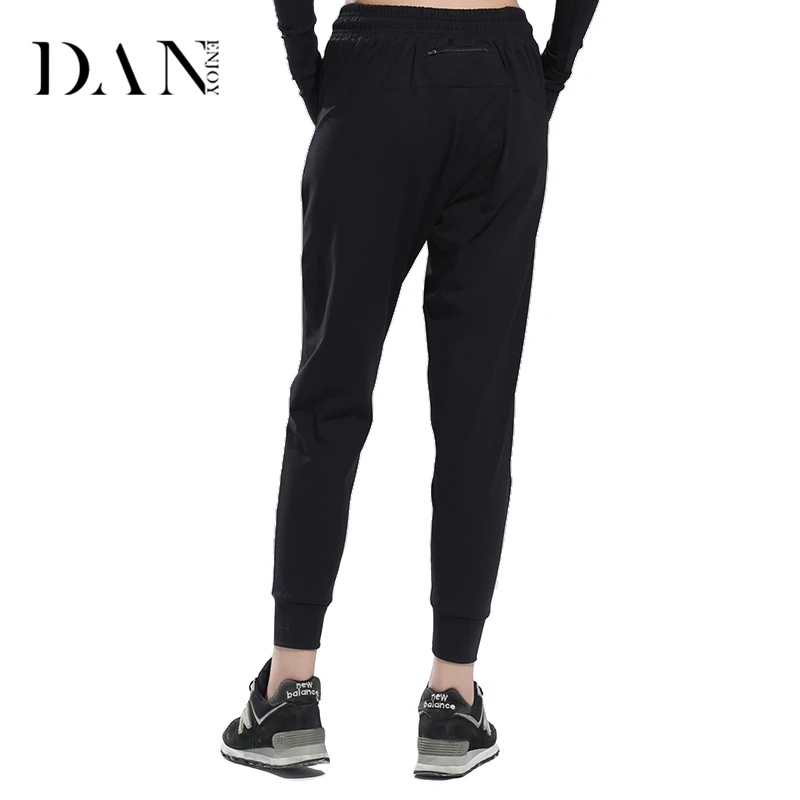 Danenjoy длинные Кальсоны йоги Свободные шаровары Drawstring Фитнес сплошной черный