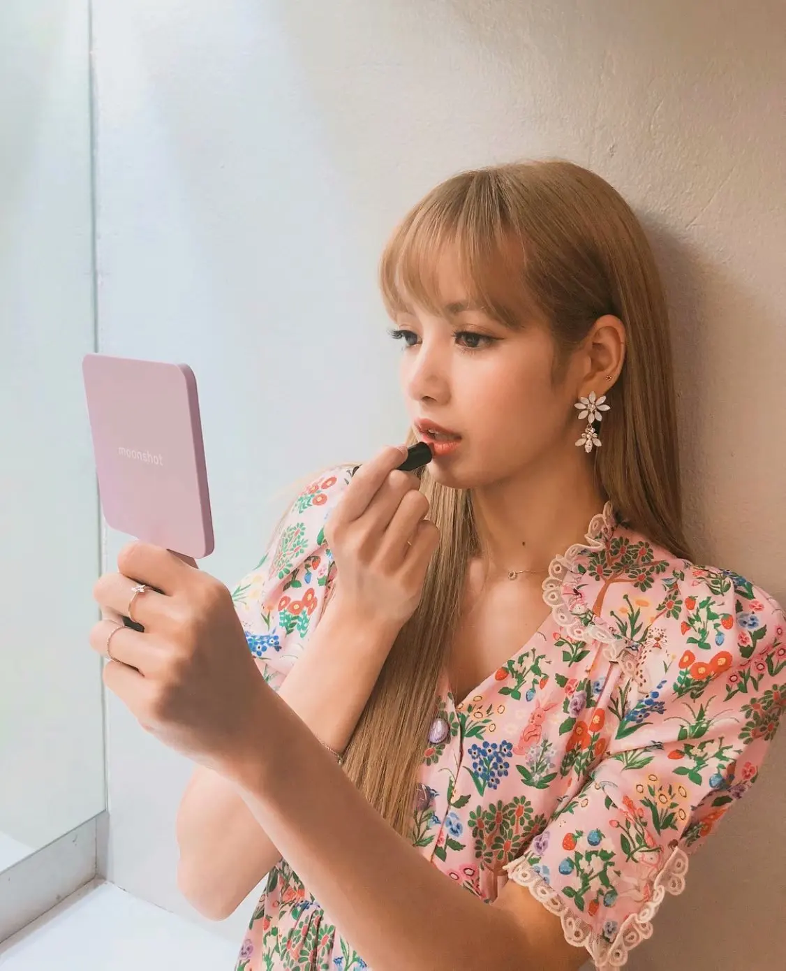 Kpop Blackpink LISA, новинка, кружевное платье с v-образным вырезом, женская летняя уличная одежда, корейские Популярные Платья с цветочным принтом для девочек