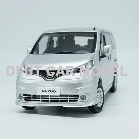 A Литой 1:18 Литой игрушечный автомобиль модели NV200, оригинальные авторизованные подлинные автомобили для подарка и коллекции - Цвет: A