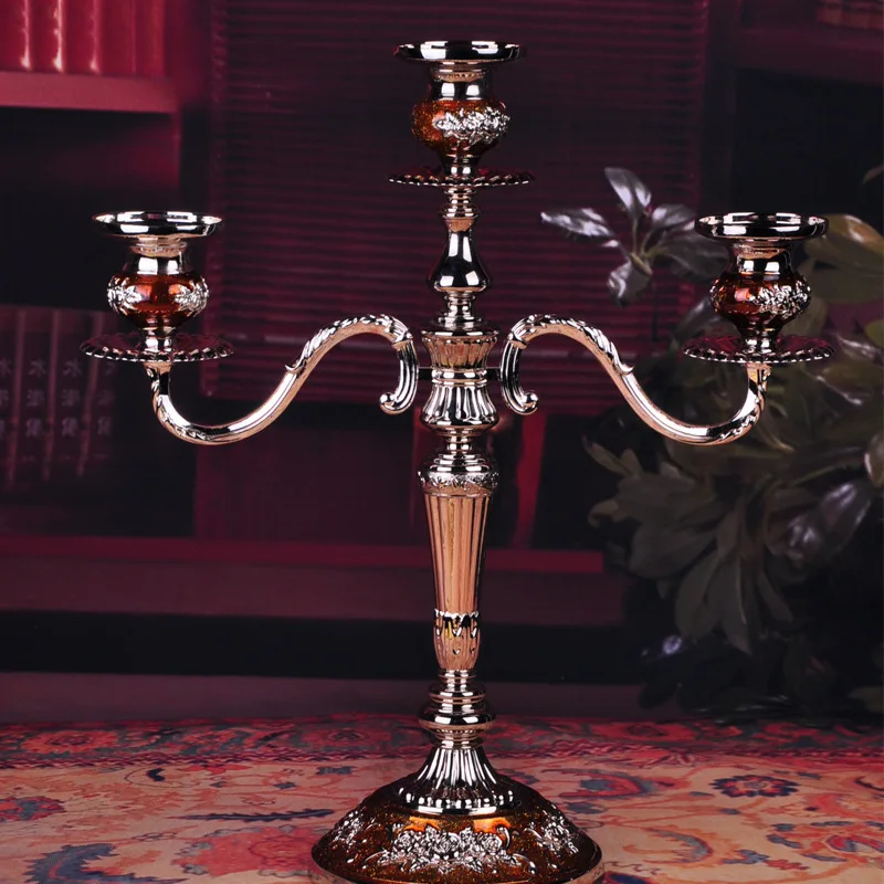 Metal handicraft gifts European retro creative atmosphere feast wedding celebration Hotel KTV display candlestick | Дом и сад