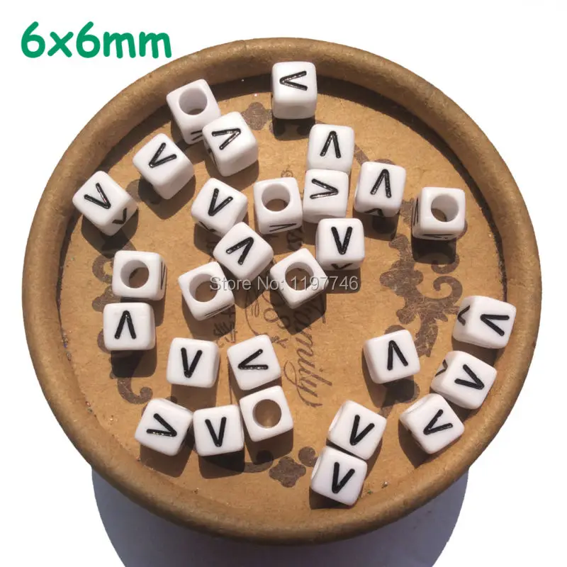 Ретро акриловые бусины с буквами 6 мм 2600 шт. черный белый цвет квадратный куб