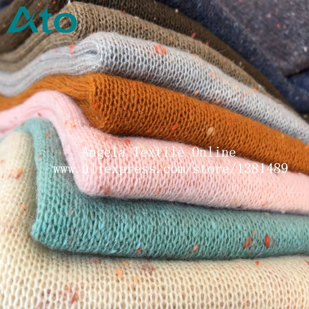 Стрейчевая трикотажная ткань для свитера в красный горошек текстильная