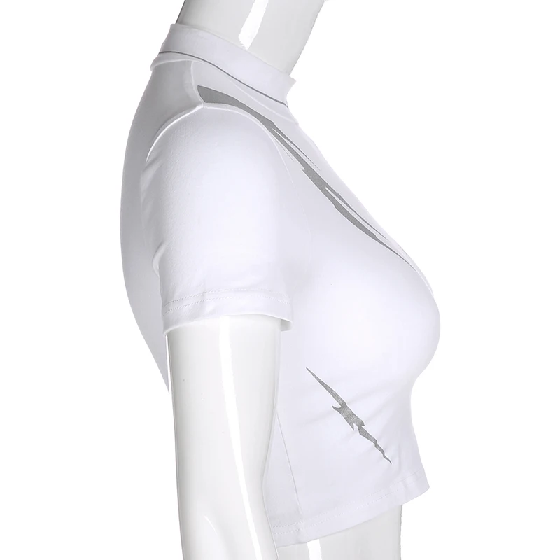 Женская трикотажная футболка Weekeep белая Светоотражающая облегающая с круглым