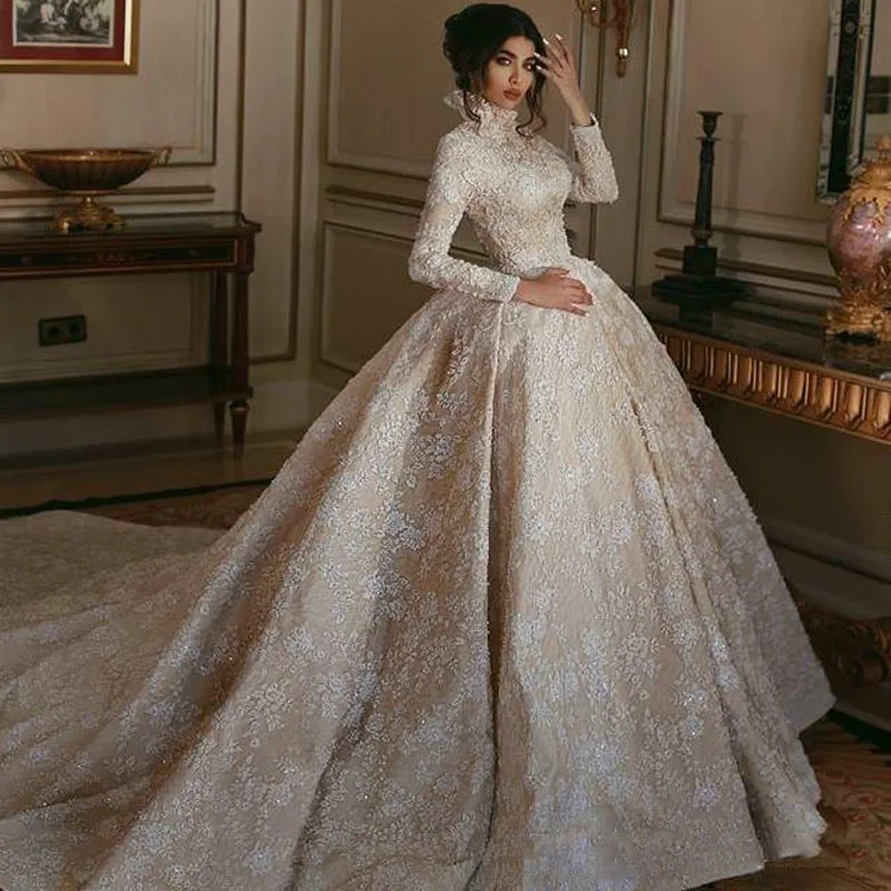 

2019 Luxury High Neck Champagne Middle East Wedding Dress White Lace Appliqued Long Sleeves Arabic Bridal Gowns Court Train