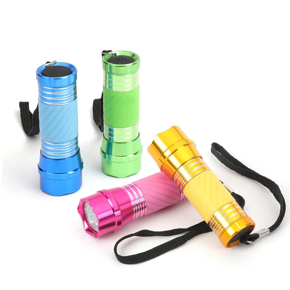 EverBrite Мини светодиодный фонарик 4 Pack Алюминиевый (W/O батарея) партия Сувениры