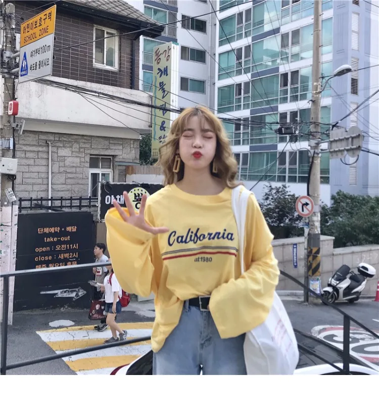Женская футболка в Корейском стиле Ulzzang Harajuku, Повседневная футболка с буквенным принтом и длинным рукавом для женщин, свободная желтая футболка с круглым вырезом, топы
