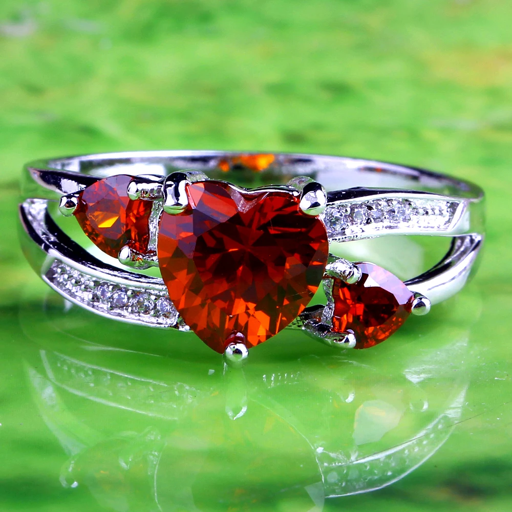 Женское кольцо с сердечком JROSE обручальное красного и белого цвета фианитами