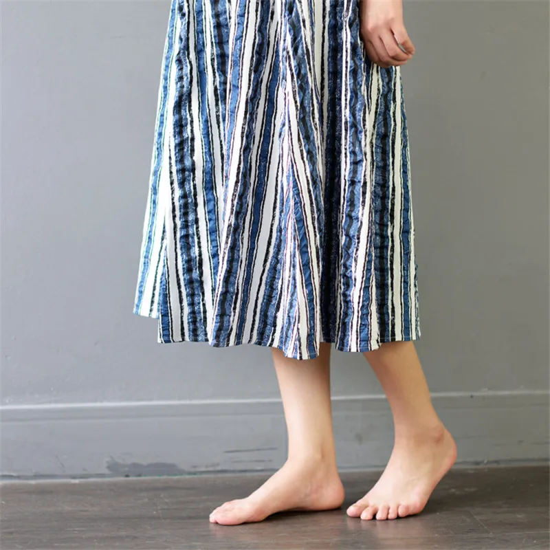 Комплект из двух предметов женский топа и юбки без рукавов с квадратным