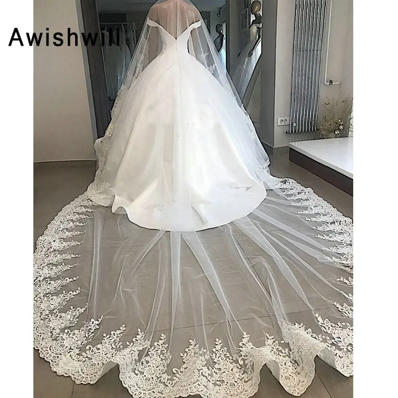 Простое бальное платье свадебные платья 2020 с открытыми плечами и V образным