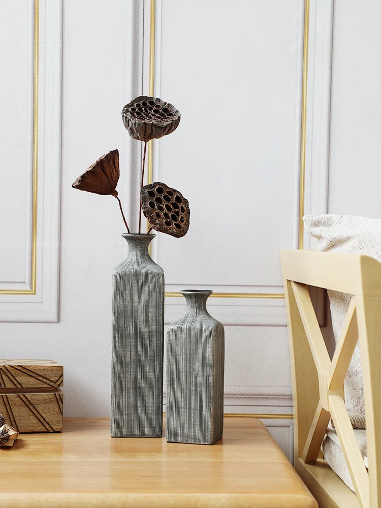 

Resin vase modern minimalist European dried flower vase decoration home decoration table creative vase