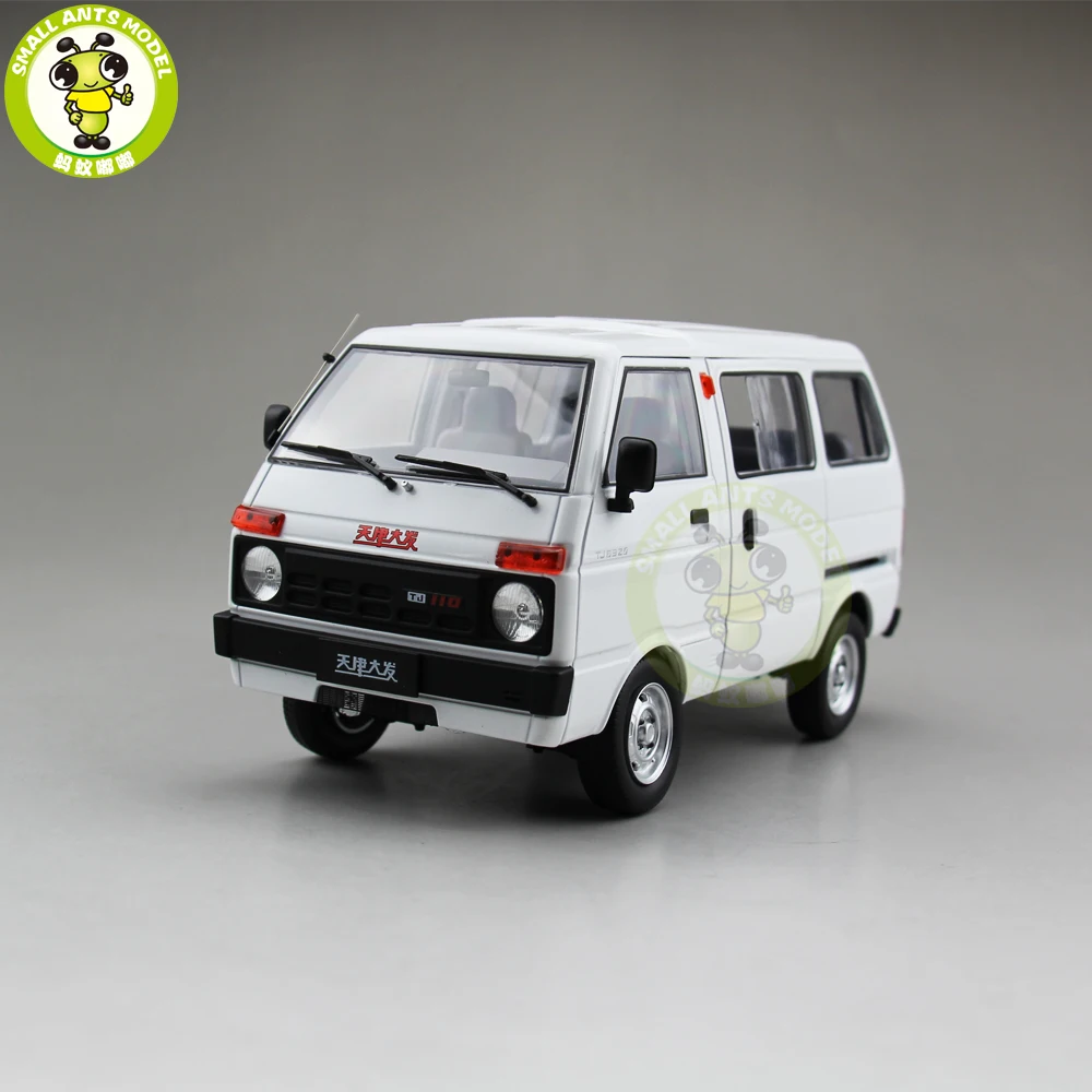 

1/18 DAIHATSU China Tianjin Huali TJ110 литая модель автомобиля, фургон, игрушка, подарок, коллекция, белый