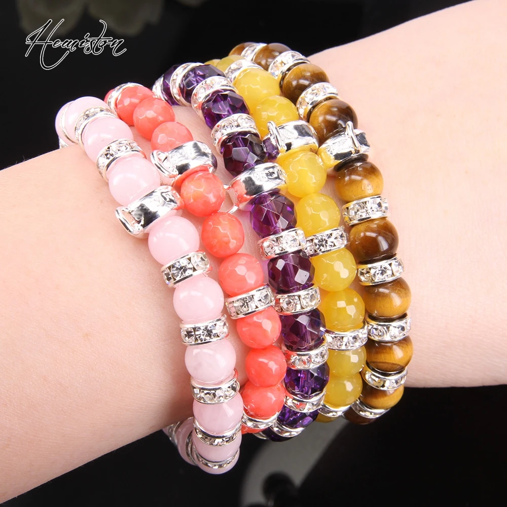 Розовый браслет из бисера в стиле Томаса с фирменной подвеской гламурные