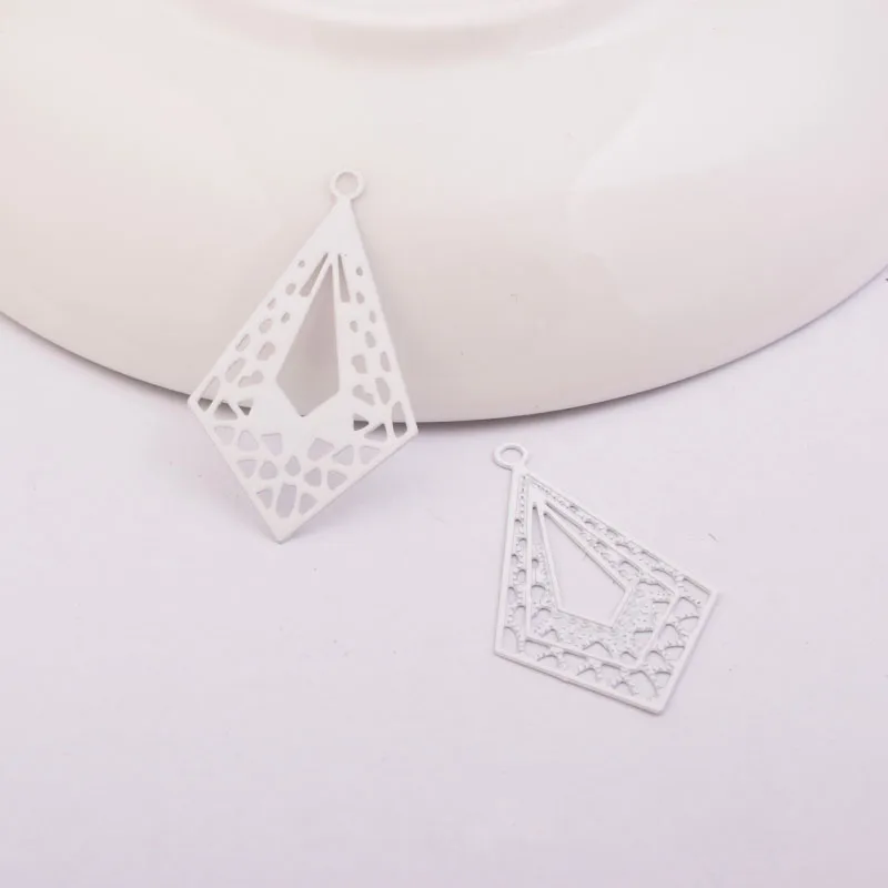 White 50 шт. AB778 19*32 мм неправильные Подвески Разъемы подходят Diy Браслеты Ожерелье ювилирные изделия фурнитура - Окраска металла: White