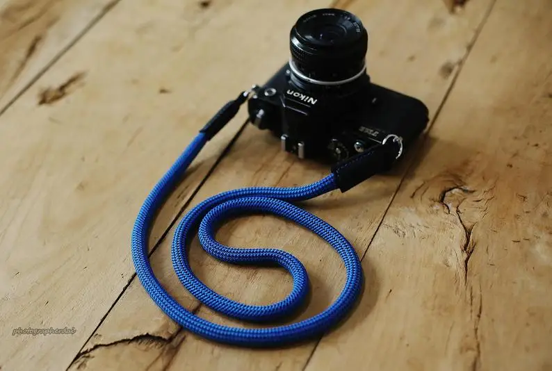 Темно-синяя веревка для скалолазания 10 мм ручная работа плечевой ремень камеры |