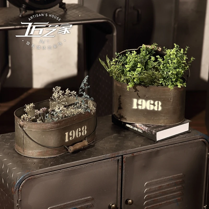 Loft industrial style Iron flower apparatus To make old flowers in ancient times Flower bucket arts and crafts decoration |