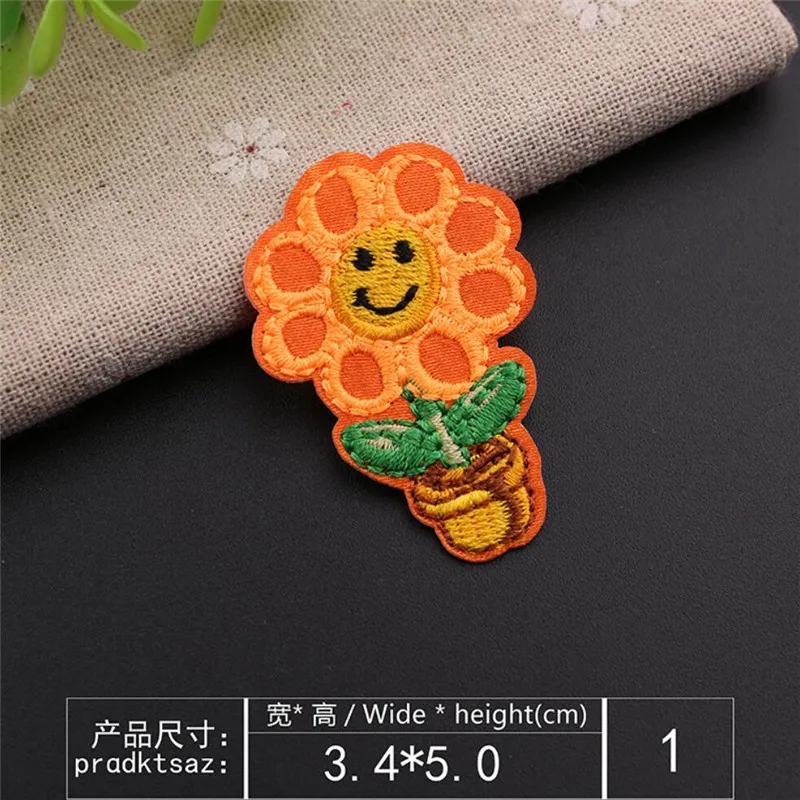 10 шт. милые Мультяшные нашивки Одежда Вышивка Железо на аппликации дешевые