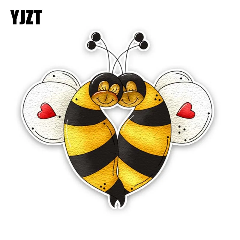 

YJZT 13.6CM*12.6CM A Bee In Love High Quality PVC Decal Car Sticker 12-300654