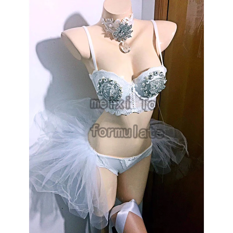 Сексуальное кружевное платье со стразами и маленьким лебедем |