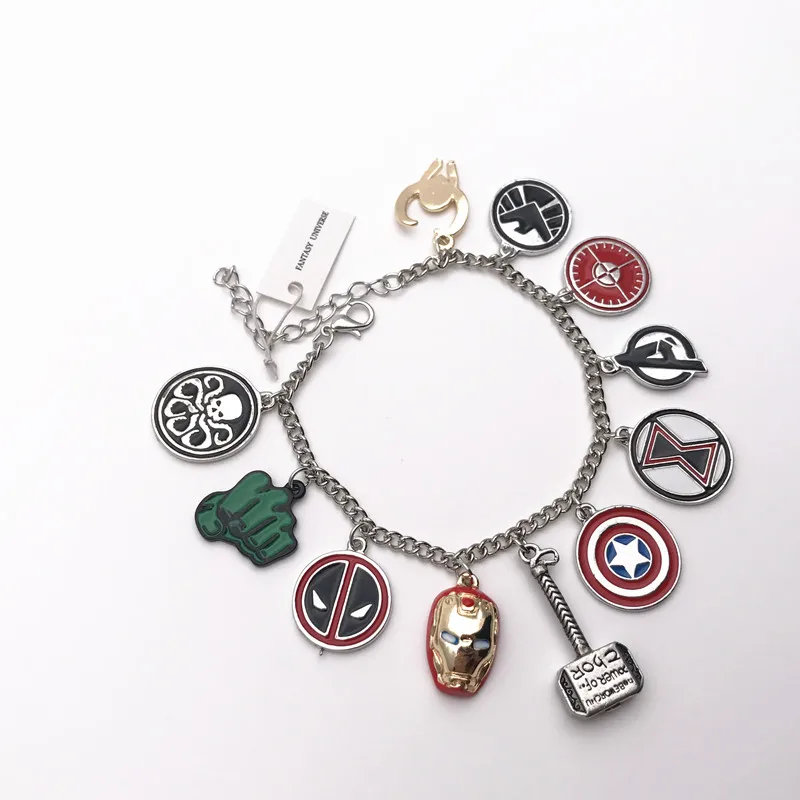 FANTASY UNIVERSE Бесплатная доставка 20 шт. в партии браслет с подвесками супергероев FCZLM01