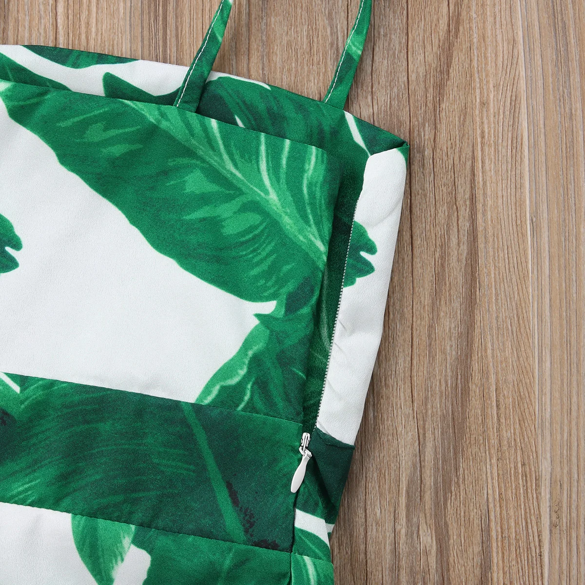 Летняя одежда для новорожденных девочек комбинезон с зелеными листьями и