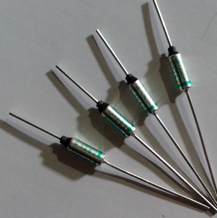 2014 New Temperature fuse 240 degrees 10A thermal 250V metal shell Thermal cutoff RoHS UL TUV VDE Free Shipping |